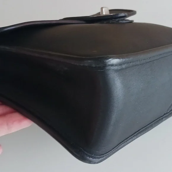 Vintage Coach Willis Bag #9927 - Picture 6 of 16